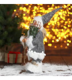 Дед Мороз "В сером тулупе со снегоступами" 30 см