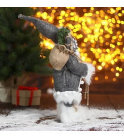 Дед Мороз "В сером тулупе со снегоступами" 30 см