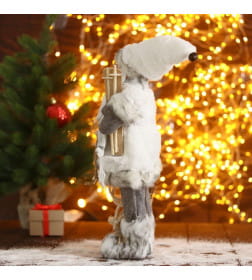 Дед Мороз "В белой шубке с лыжами" 45 см