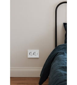 Розетка 2-я с/з белый Grano Ovivo