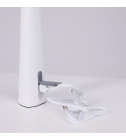 Светильник настольный AksHome XYLON LED белый 121646