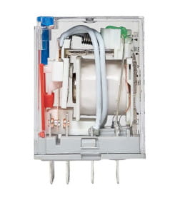 Реле промежуточное с кнопкой и мех. Индикацией RPAt 22/4 5A 220В DC EKF AVERES