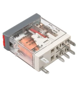 Реле промежуточное с кнопкой и мех. индикацией RPAt 22/2 8A 230В AC EKF AVERES