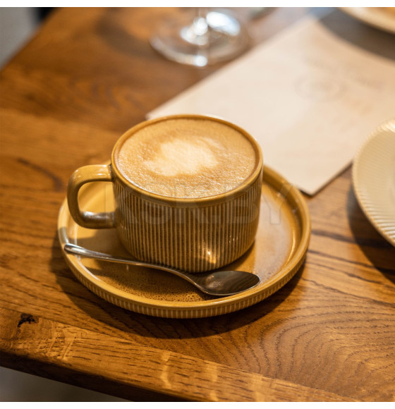 Набор чайный SRTIA фарфор пшеничный кружка 200мл + блюдце (119878) 