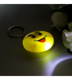 Фонарик брелок для ключей на кольце «Смайлик-рожица», 1×4×4 см, МИКС  4440528