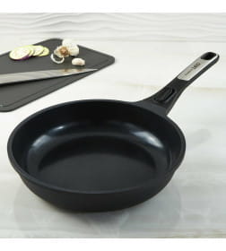 Сковорода с антипригарным покрытием 24см, 2л со съемной ручкой Leo Phantom BergHOFF