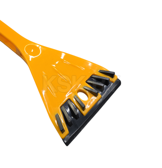 Щётка для снега со съёмным скребком 590мм Denzel (55323) 