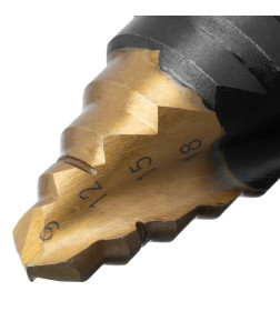 Сверло ступенчатое 9-12-15-18-21-24-27-30-33-36 мм Р6М5 6-гр. хвостовик Denzel