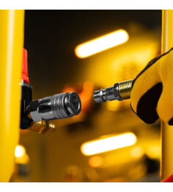 Компрессор безмасл. малошумный DLP-3000/100 3 кВт 2х15 кВт100 л 2850 об/мин500 л/мин Denzel