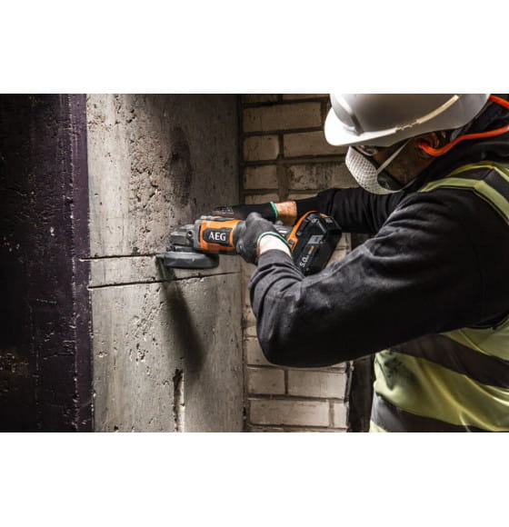 Углошлифмашина аккумуляторная AEG BEWS 18-125BLPX2-502C (4935480858) 